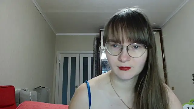 Snapshot of KiraGoldens chatting on 11-13-25, 06:45 KiraGoldens online show from 11-13-25, 06:45