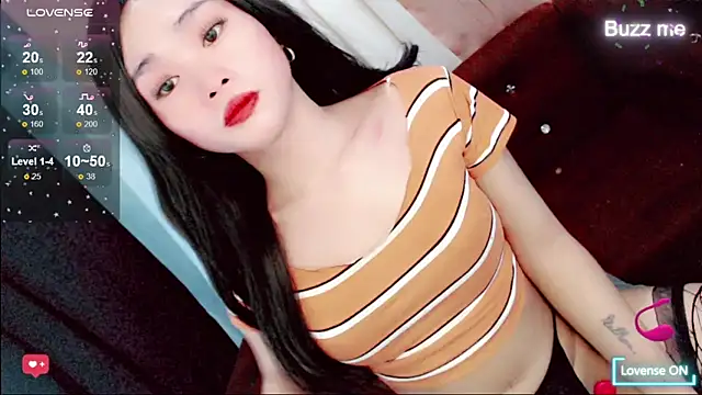 amomentoflust69 online show from 04-11-26, 05:45