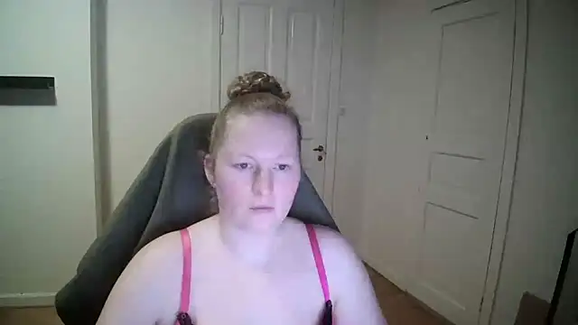 Girlnina-1995 online show from 02-06-25, 04:25