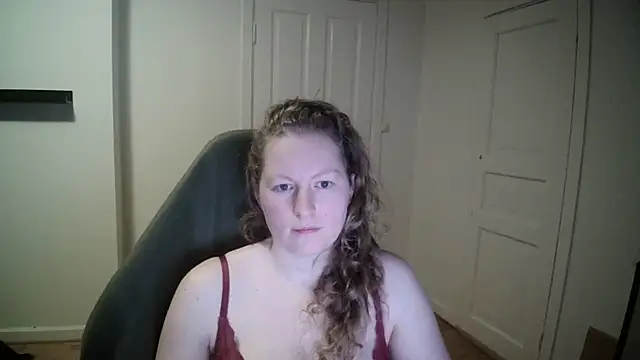 Girlnina-1995 online show from 02-17-25, 09:08