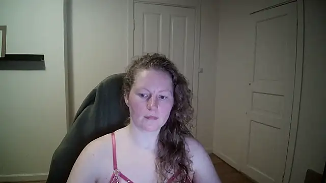 Girlnina-1995 online show from 02-24-25, 05:09