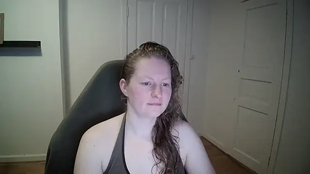 Girlnina-1995 online show from 03-17-25, 08:40