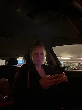 Girlnina-1995 online show from 12-17-25, 02:12