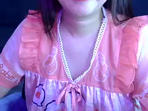 Bee 2k online show from 10-09-25, 04:43