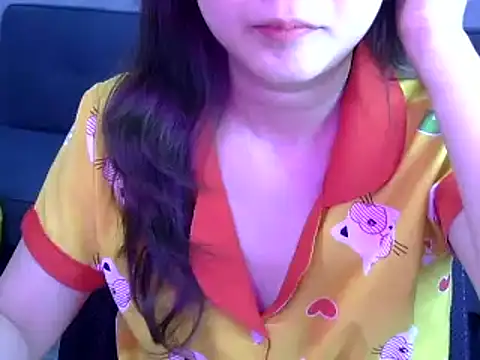 Bee 2k online show from 04-06-26, 04:21