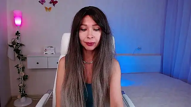 Snapshot of wendifoste chatting on 11-11-25, 06:41 wendifoste online show from 11-11-25, 06:41