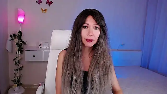 Snapshot of wendifoste chatting on 11-20-25, 06:07 wendifoste online show from 11-20-25, 06:07