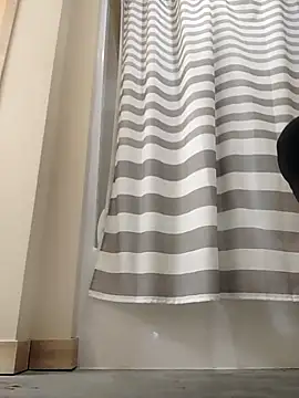 eatmeplease44 online show from 03-20-25, 08:29