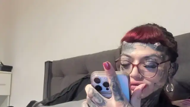 tamarapervert online show from 04-11-26, 10:47