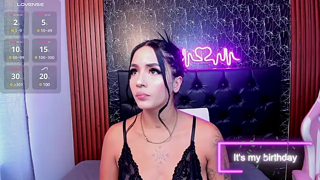 Snapshot of Tamara-evans chatting on 03-22-25, 06:36 Tamara-evans online show from 03-22-25, 06:36
