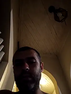 skypemarktt13 online show from 12-20-25, 03:24