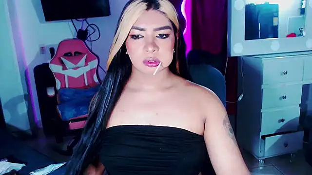 violet bigcock774 online show from 11-13-25, 06:45