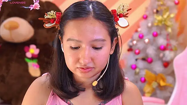 Pinkie Princes online show from 12-29-24, 12:20