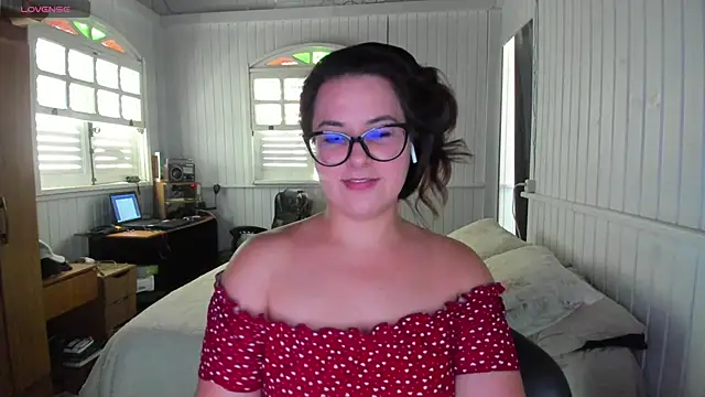 anna love hot online show from 12-18-25, 06:36