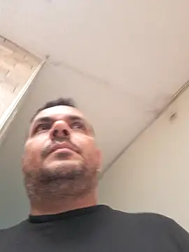 Snapshot of Ben_joseph1976 chatting on 02-20-25, 06:35 Ben joseph1976 online show from 02-20-25, 06:35