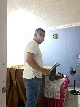 Snapshot of Ben_joseph1976 chatting on 10-11-25, 02:37 Ben joseph1976 online show from 10-11-25, 02:37