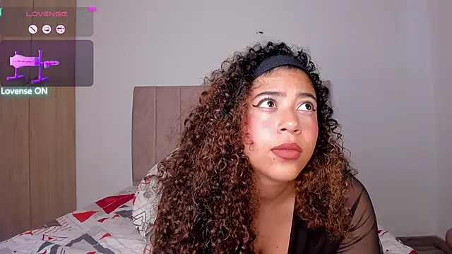 Snapshot of LilyBrunette chatting on 12-04-25, 07:55 LilyBrunette online show from 12-04-25, 07:55