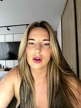 Snapshot of Thescorpionfr chatting on 11-27-25, 05:59 Thescorpionfr online show from 11-27-25, 05:59