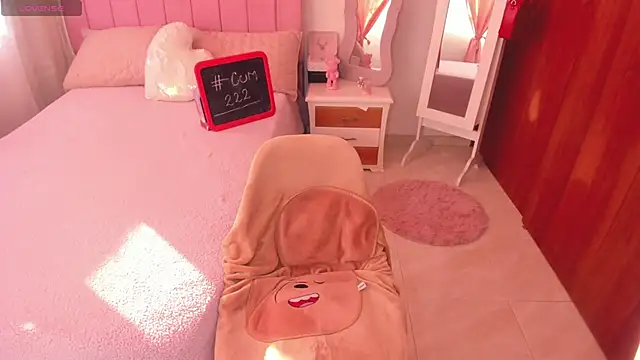 whitneyhot online show from 09-09-25, 11:43