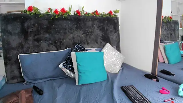 Karlagonzales  online show from 02-20-26, 06:41