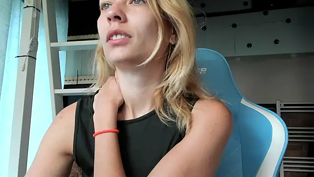 karo123421 online show from 09-10-25, 06:46