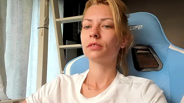 karo123421 online show from 09-11-25, 07:30