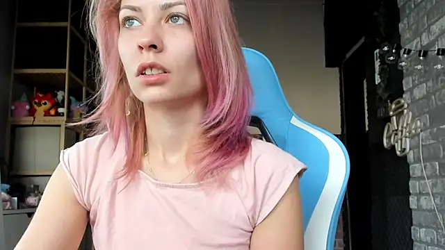 karo123421 online show from 10-26-25, 08:31