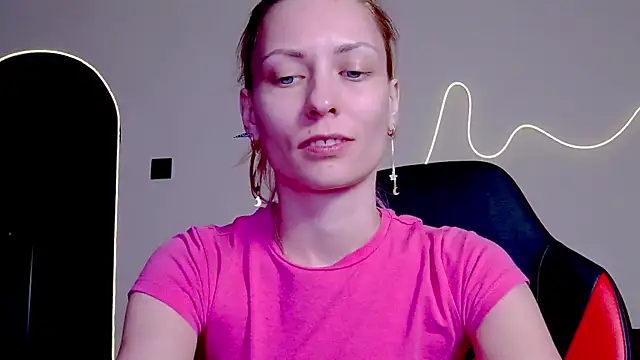 karo123421 online show from 11-21-25, 09:35