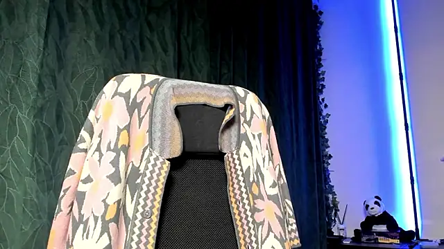 karo123421 online show from 02-24-26, 09:13