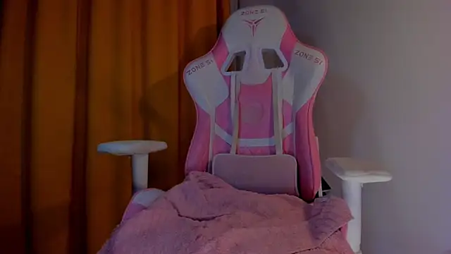 SueNiceeeee online show from 04-15-26, 07:58