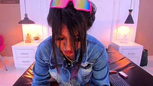 SilvanaCapelli online show from 09-20-25, 04:57