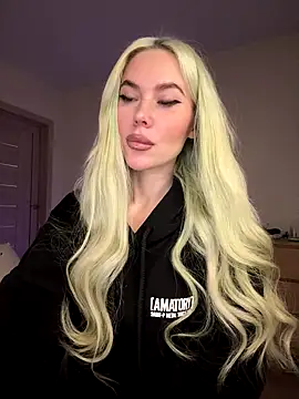 xDinnax online show from 09-29-25, 05:51