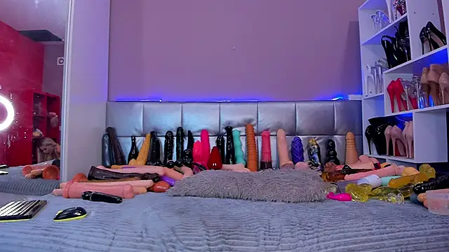 NikkaHOTx online show from 02-14-25, 08:31