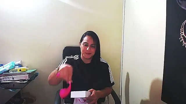 kendall 52 online show from 01-24-25, 01:47