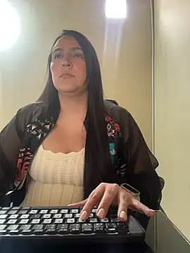 kendall 52 online show from 03-21-26, 03:04