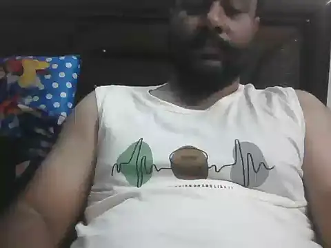 Snapshot of Indersaini148 chatting on 07-27-26, 04:30 Indersaini148 online show from 07-27-26, 04:30