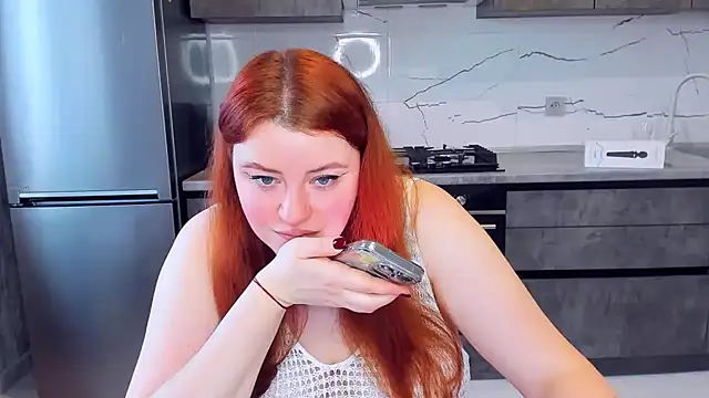 PolinaSalvatore online show from 02-05-25, 01:22