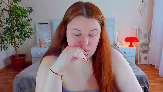 Snapshot of PolinaSalvatore chatting on 03-06-26, 12:12 PolinaSalvatore online show from 03-06-26, 12:12