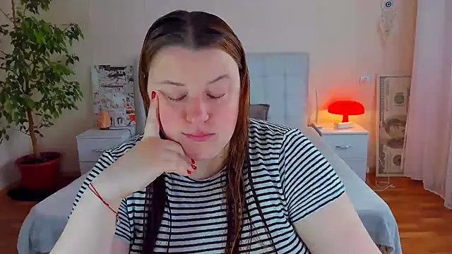 PolinaSalvatore online show from 04-12-26, 01:16