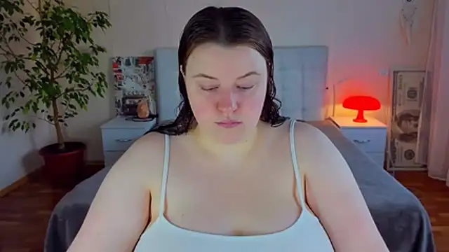 PolinaSalvatore online show from 06-26-26, 04:00