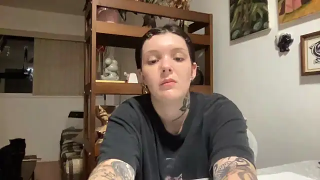 Snapshot of SweetMaisie chatting on 09-28-25, 03:34 SweetMaisie online show from 09-28-25, 03:34