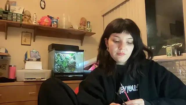 Snapshot of SweetMaisie chatting on 11-09-25, 06:55 SweetMaisie online show from 11-09-25, 06:55