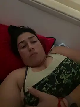 Snapshot of andreaisis2 chatting on 01-20-25, 07:04 andreaisis2 online show from 01-20-25, 07:04