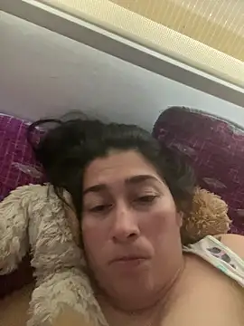 Snapshot of andreaisis2 chatting on 02-16-25, 06:43 andreaisis2 online show from 02-16-25, 06:43