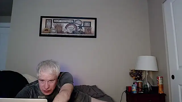 Snarfle82 online show from 12-13-25, 07:53