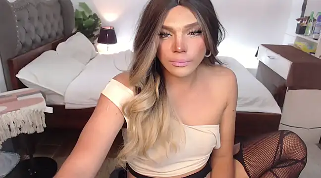 Snapshot of liaa_lurrecams chatting on 02-23-25, 06:45 liaa lurrecams online show from 02-23-25, 06:45