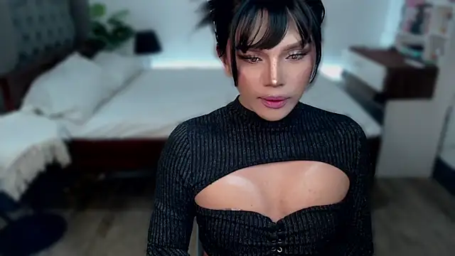 Snapshot of liaa_lurrecams chatting on 11-24-25, 01:33 liaa lurrecams online show from 11-24-25, 01:33