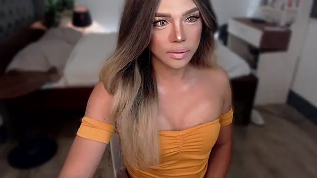 liaa lurrecams online show from 04-24-26, 04:15