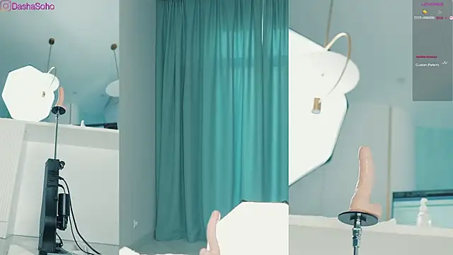 Snapshot of art_porno chatting on 09-25-25, 01:20 art porno online show from 09-25-25, 01:20