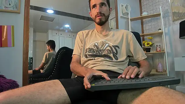 Snapshot of sam_bisex chatting on 08-02-26, 01:26 sam bisex online show from 08-02-26, 01:26